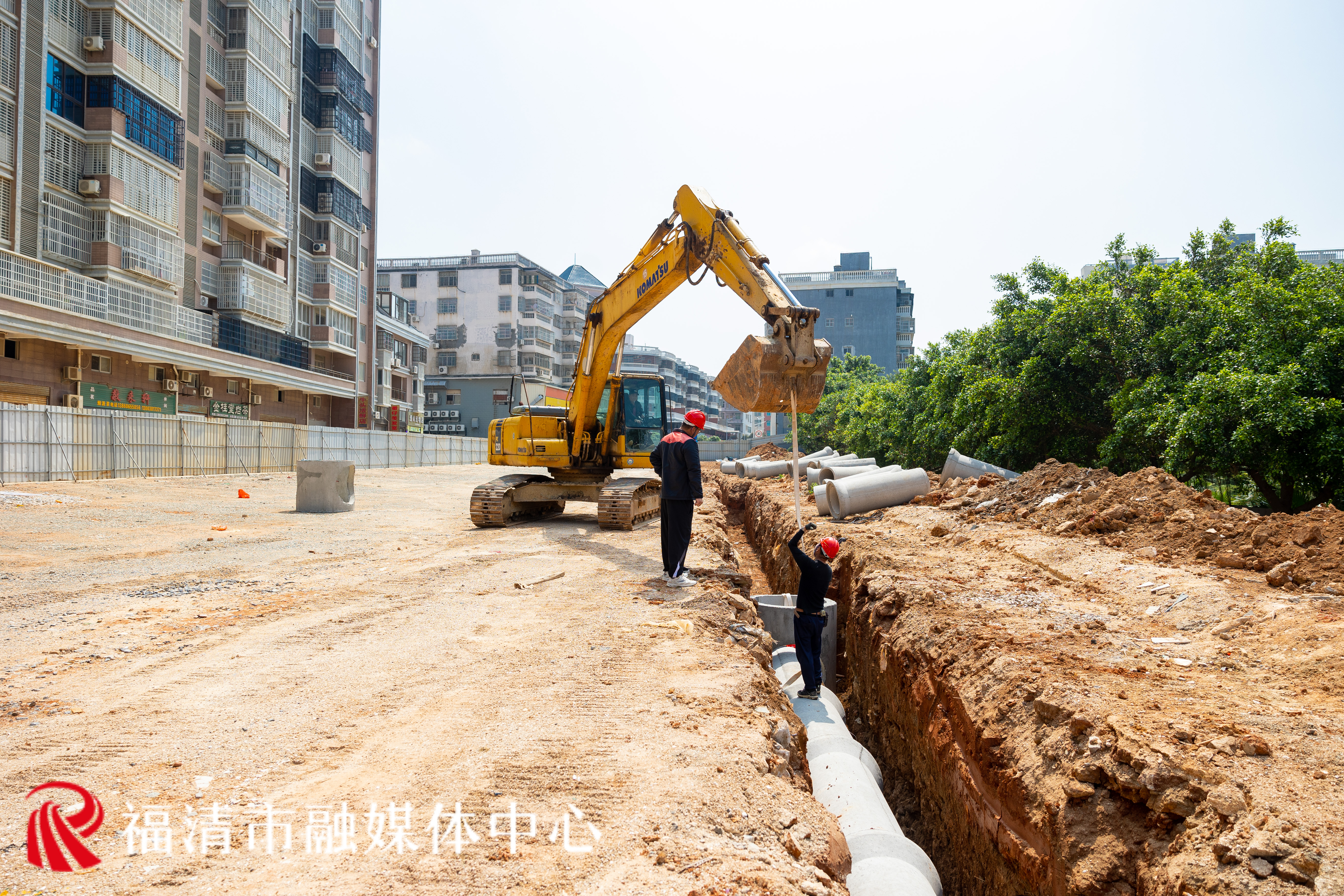 高山镇侨乡路东段道路改造工程动工