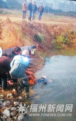 闽侯工地水塘吞噬20岁小伙性命　塘边无防护设施