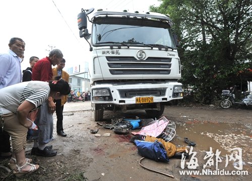 车祸中母亲用身躯护女不幸遇难 6岁女孩伤情好转