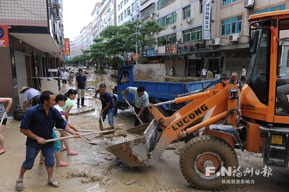 永泰闽清灾后恢复有条不紊　居民生活逐渐恢复正常