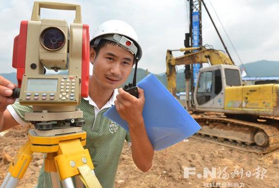 永泰灾区安置房项目加紧建设　鼓樟新苑忙打地基