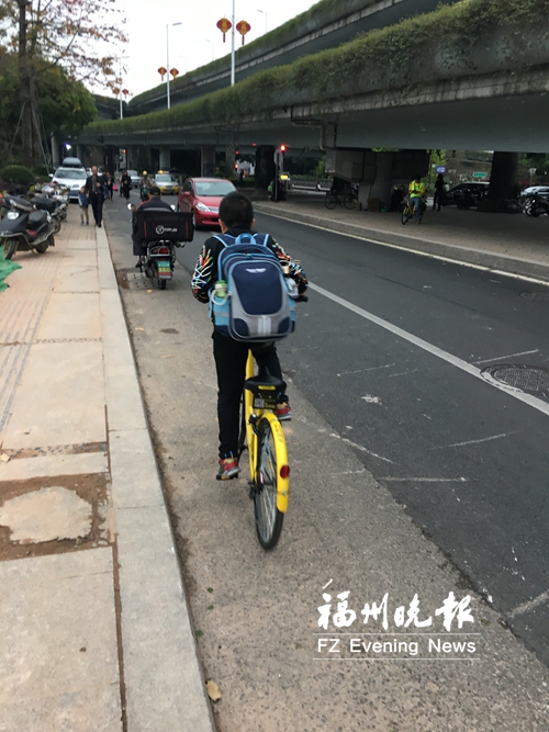 未满12周岁小骑手频现　共享单车“安全漏洞”待补