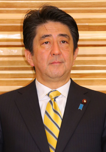 安倍晋三。