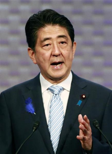 安倍晋三。