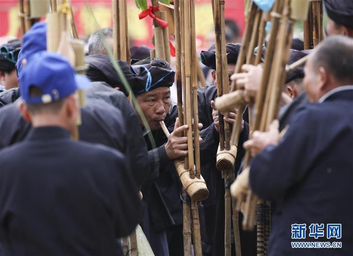 （在习近平新时代中国特色社会主义思想指引下——新时代新作为新篇章）（10）打同年庆丰收