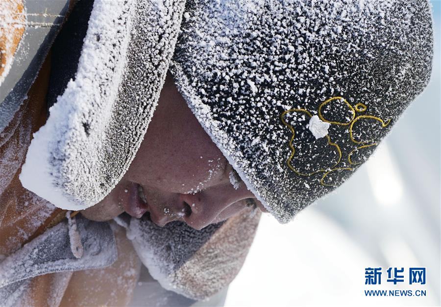 （关注春运）（10）风雪铁路人 坚守保春运