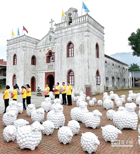 台湾屏东万金圣诞季60只可爱绵羊齐登场（图）