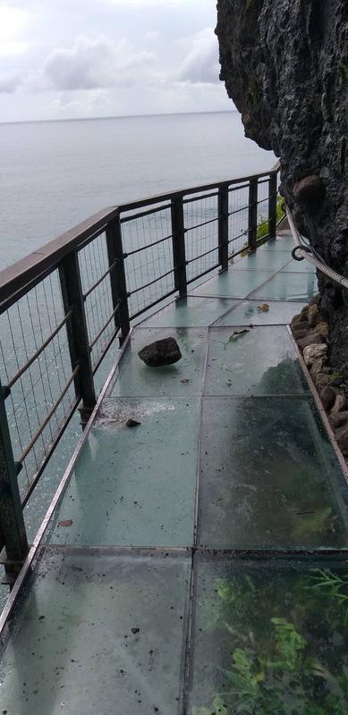 花莲一天两起地震全台最惊险天空步道玻璃破裂