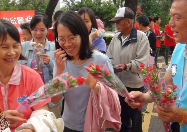 　　国民党主席选举倒数6天选情升温，6位候选人诉求团结